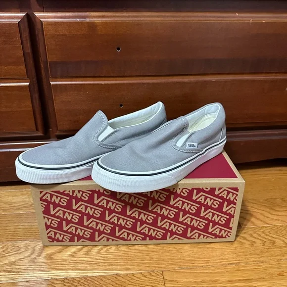 Women’s Gray Slip On Vans Size 7.5 - Picture 6 of 15